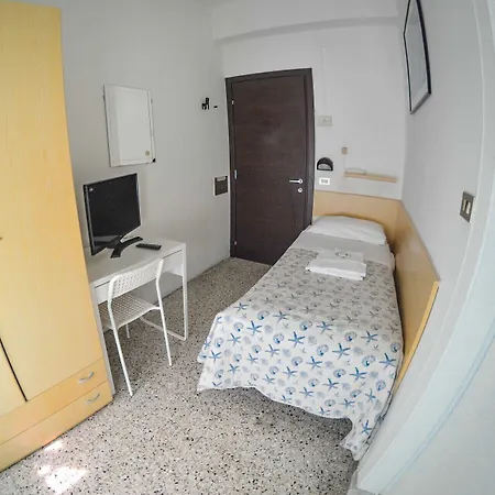 Hotell Sanremo 3*